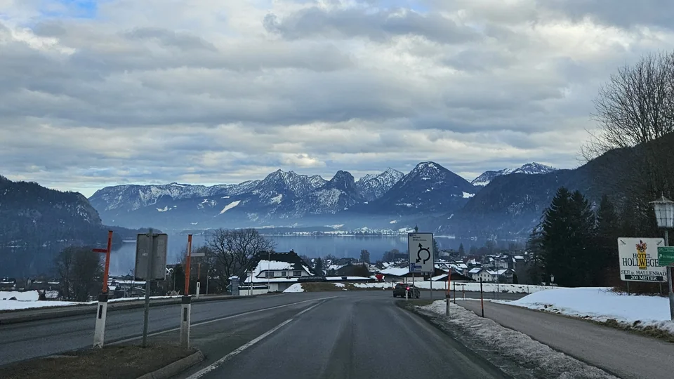 前往哈修塔特沿途雪山公路大景